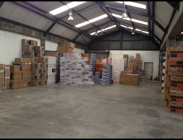700M² FACTORY TO LET IN OTTERY